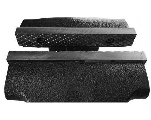 Тиски BERGER BG1337 чугунные поворотные с трубным зажимом и наковальне