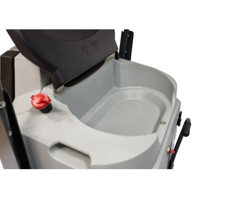 Подметальная машина Bennett Tornado 700bd (Li-ion 300A) с местом оператора BNT93020-li315