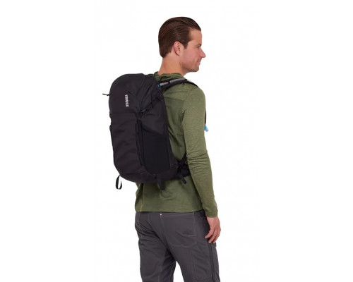 Рюкзак THULE 3205082 велосипедный с гидратором AllTrail, 22L, Black