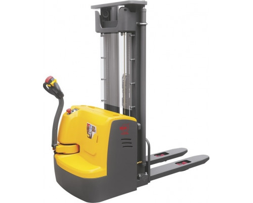 Самоходный штабелер Xilin CDDR15-III Li-ion 1,5 т 5,6 м