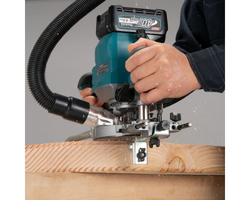 Фрезер аккумуляторный MAKITA RP001GZ