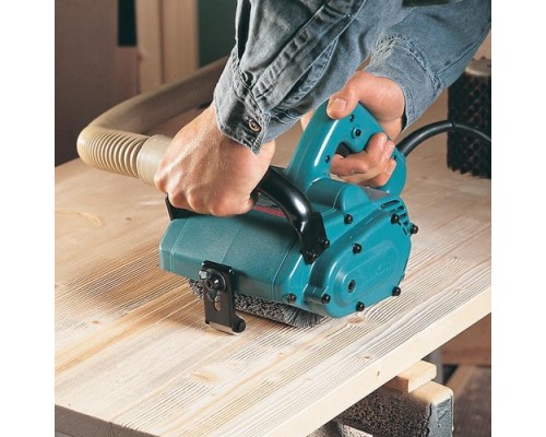 Шлифмашина щеточная сетевая MAKITA 9741