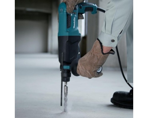 Перфоратор MAKITA HR2600