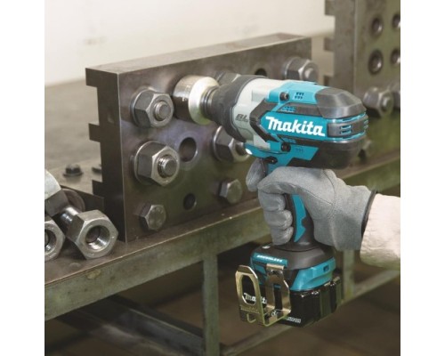 Гайковерт аккумуляторный MAKITA DTW 1001 RTJ ударный, бесщеточный [DTW1001RTJ]