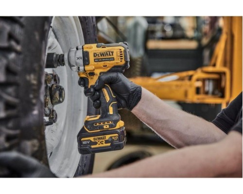 Гайковерт аккумуляторный DeWALT DCF 892 P2T ударный, бесщеточный [DCF892P2T]