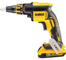 Аккумуляторный шуруповерт DeWALT DCF 620 D2K [DCF620D2K-QW]