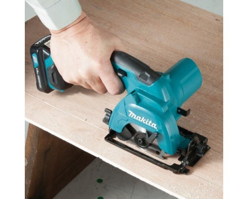 Аккумуляторная дисковая пила MAKITA HS 301 DWME [HS301DWME]