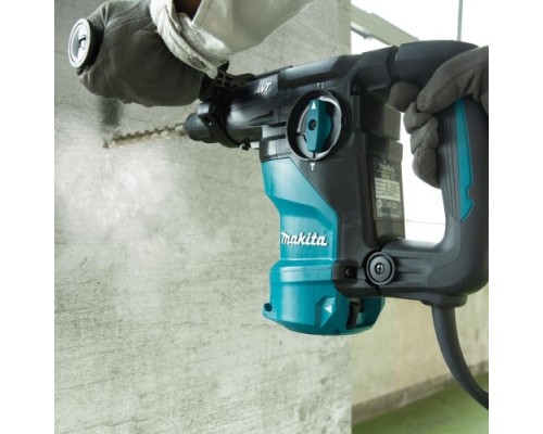 Перфоратор MAKITA HR3011FCJ