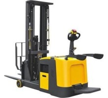 Самоходный штабелер Xilin CPD15R 1,5 т 4,5 м с противовесом (с платформой) 1013117