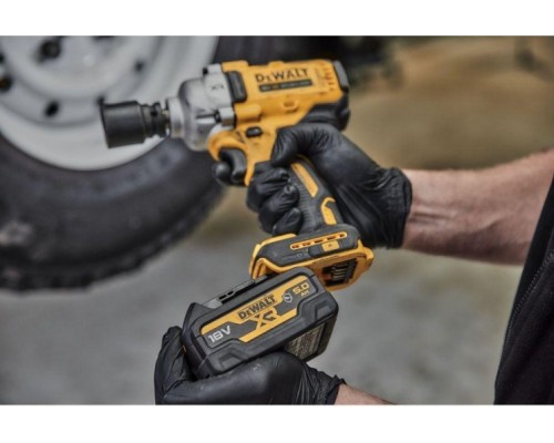 Гайковерт аккумуляторный DeWALT DCF 892 P2T ударный, бесщеточный [DCF892P2T]