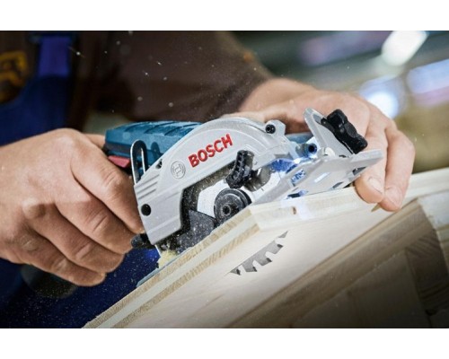 Пила циркулярная аккумуляторная BOSCH GKS 12V-26 [0615990M41] 1х2,0Ач, картонная коробка