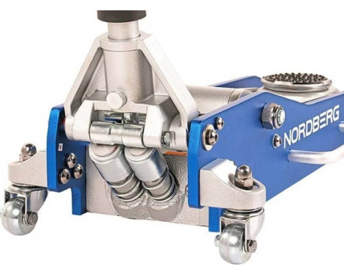 Домкрат подкатной алюминиевый NORDBERG N32030N, 3 т