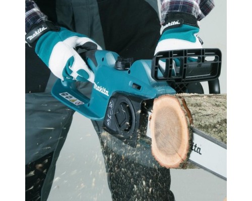 Электропила цепная MAKITA UC 3041 А поперечное расположение двигателя [UC3041A]