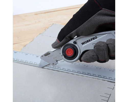 Нож складной WORKPRO WP211009 со сменными лезвиями и подсветкой