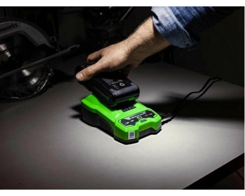 Аккумулятор GREENWORKS 24.0V 4,0 Ач Li-ion с двумя USB разъемами (2940407) 2940407