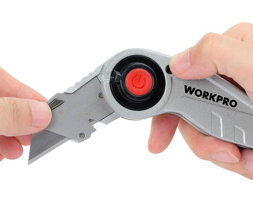 Нож складной WORKPRO WP211009 со сменными лезвиями и подсветкой