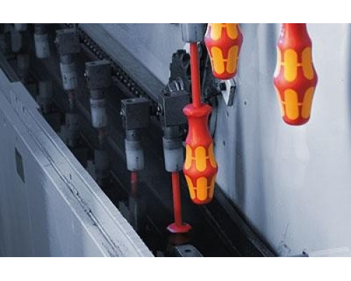 Отвертка крестовая диэлектрическая WERA Kraftform Plus 100 VDE 1000 V 162i PH PH4 х 200 мм WE-006158 WE-006158