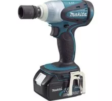 Гайковерт аккумуляторный MAKITA DTW 251 RME ударный  DTW251RME