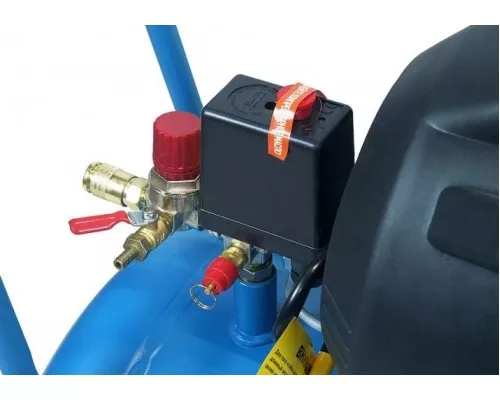 Компрессор поршневой STURM AC932100 Компрессор поршневой STURM AC932100